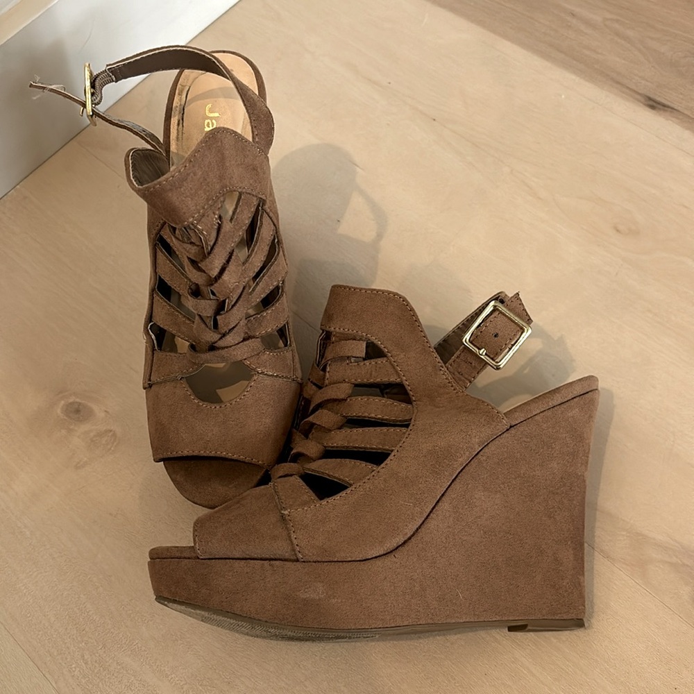 Woman’s braided Wedge Heels